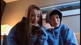 双人蒙眼吃瓜视频,双人吃瓜趣味横生，甜蜜互动引网友热议